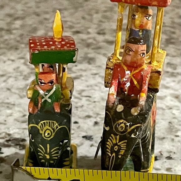 Vintage Wooden Elephant & Rider Figurines - Picture 15 of 16